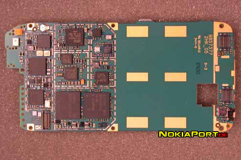 [Bild: nokia_e71_pcb_01.jpg]